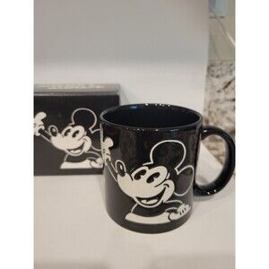 Disney Mickey Mouse Etched 3D Print Retro Black and White Coffee Mug 12 OZ NIB